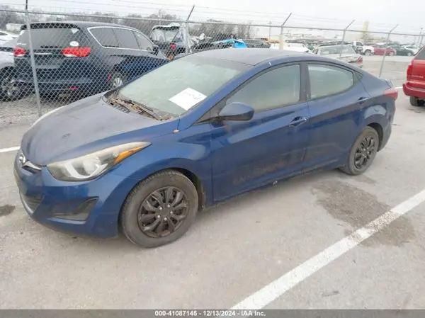 5NPDH4AE7GH672890 2016 HYUNDAI ELANTRA - Image 2