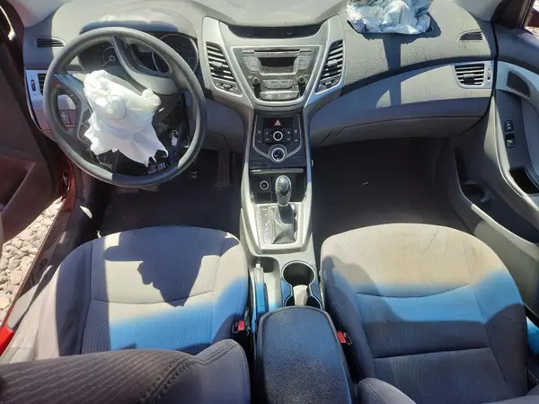 5NPDH4AE7GH673232 2016 HYUNDAI ELANTRA - Image 8