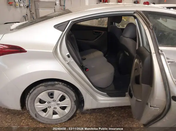 5NPDH4AE7GH673487 2016 HYUNDAI ELANTRA - Image 8
