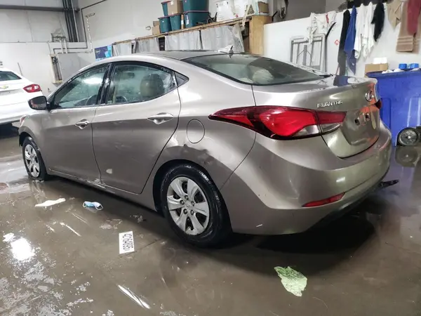 5NPDH4AE7GH673697 2016 HYUNDAI ELANTRA - Image 2