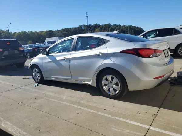 5NPDH4AE7GH677040 2016 HYUNDAI ELANTRA - Image 2