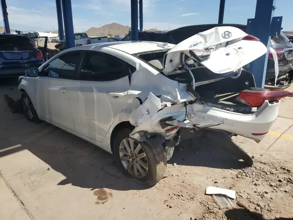 5NPDH4AE7GH679788 2016 HYUNDAI ELANTRA - Image 2