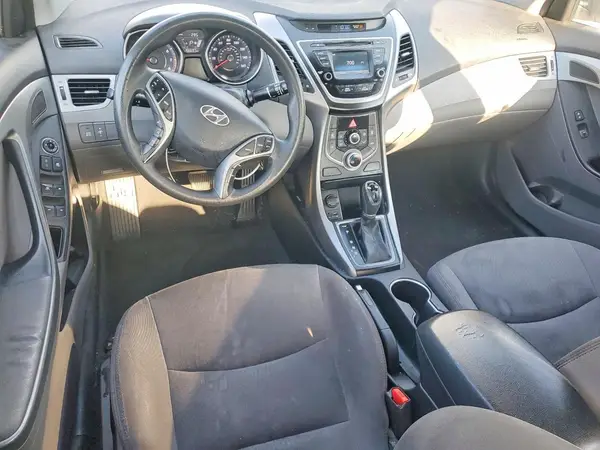 5NPDH4AE7GH680164 2016 HYUNDAI ELANTRA - Image 8