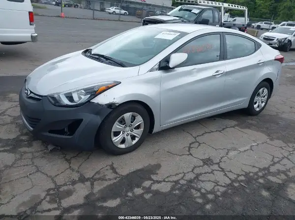 5NPDH4AE7GH680200 2016 HYUNDAI ELANTRA - Image 2