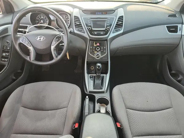 5NPDH4AE7GH680357 2016 HYUNDAI ELANTRA - Image 8