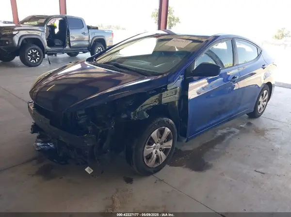 5NPDH4AE7GH680892 2016 HYUNDAI ELANTRA - Image 2