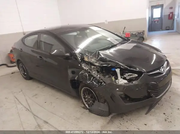 5NPDH4AE7GH681394 2016 HYUNDAI ELANTRA - Image 1