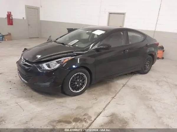 5NPDH4AE7GH681394 2016 HYUNDAI ELANTRA - Image 2