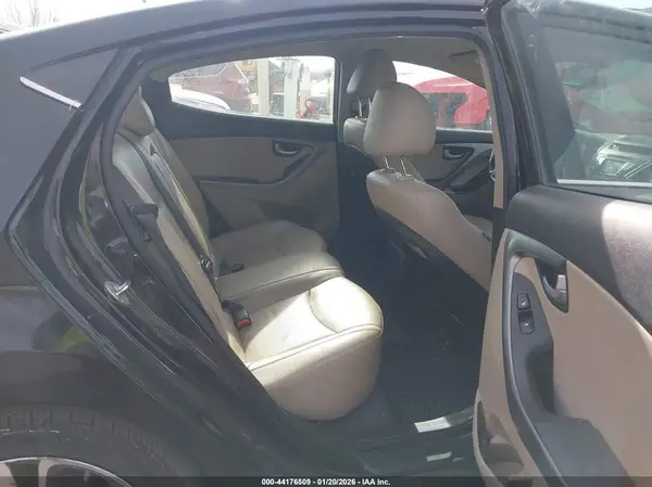 5NPDH4AE7GH681606 2016 HYUNDAI ELANTRA - Image 8