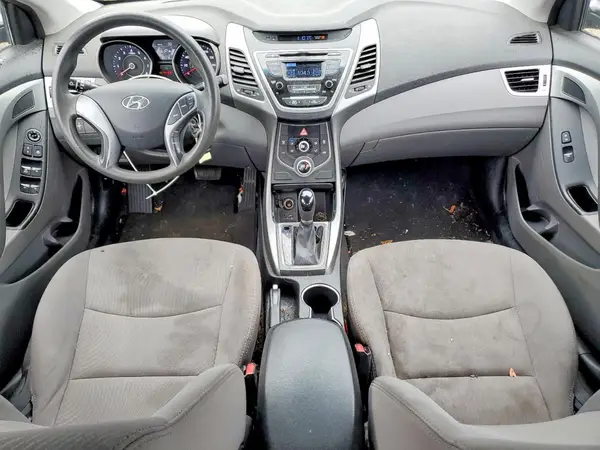 5NPDH4AE7GH681802 2016 HYUNDAI ELANTRA - Image 8