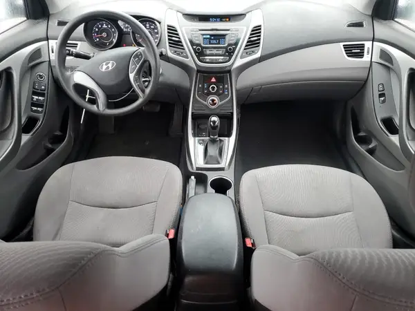 5NPDH4AE7GH682349 2016 HYUNDAI ELANTRA - Image 8