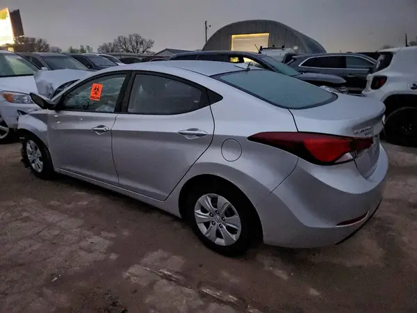 5NPDH4AE7GH684148 2016 HYUNDAI ELANTRA - Image 2