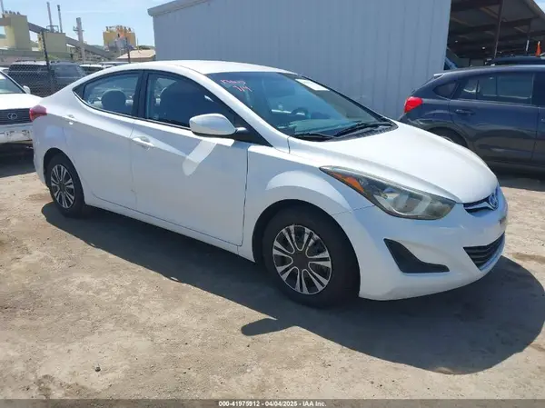 5NPDH4AE7GH685042 2016 HYUNDAI ELANTRA - Image 1