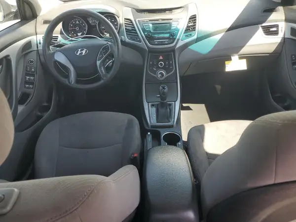 5NPDH4AE7GH685199 2016 HYUNDAI ELANTRA - Image 8