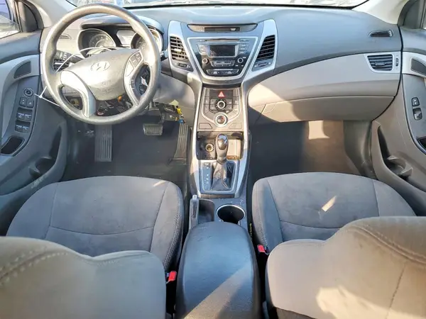 5NPDH4AE7GH685770 2016 HYUNDAI ELANTRA - Image 8