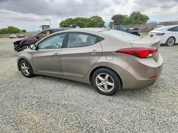 5NPDH4AE7GH686319 2016 HYUNDAI ELANTRA - Image 2