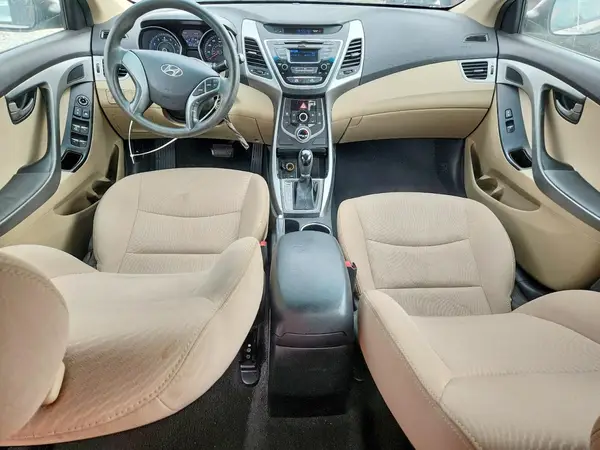 5NPDH4AE7GH686319 2016 HYUNDAI ELANTRA - Image 8