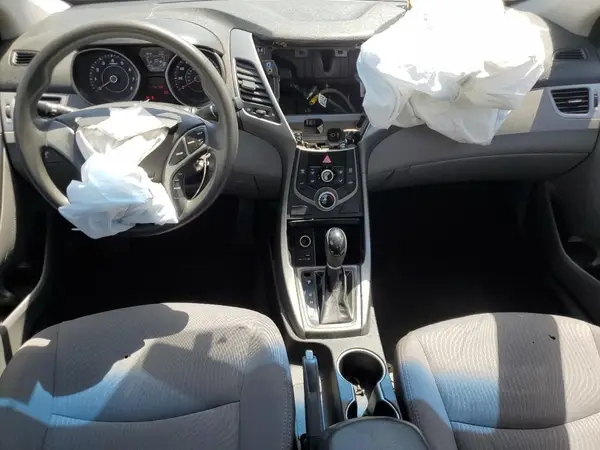 5NPDH4AE7GH686580 2016 HYUNDAI ELANTRA - Image 8