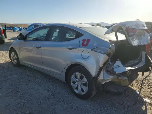 5NPDH4AE7GH686840 2016 HYUNDAI ELANTRA - Image 2