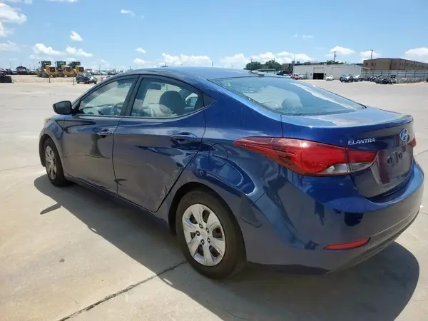 5NPDH4AE7GH687406 2016 HYUNDAI ELANTRA - Image 2