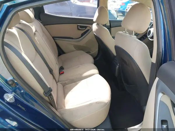 5NPDH4AE7GH687616 2016 HYUNDAI ELANTRA - Image 8