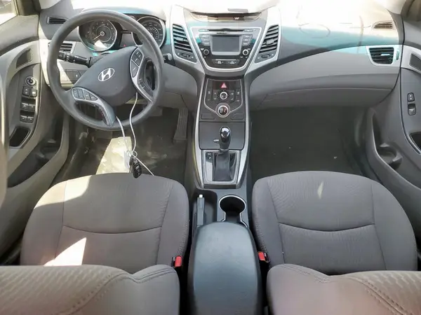 5NPDH4AE7GH689186 2016 HYUNDAI ELANTRA - Image 8