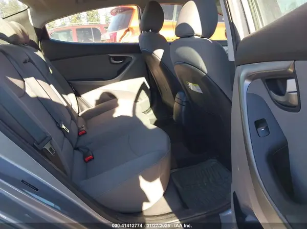 5NPDH4AE7GH691441 2016 HYUNDAI ELANTRA - Image 8