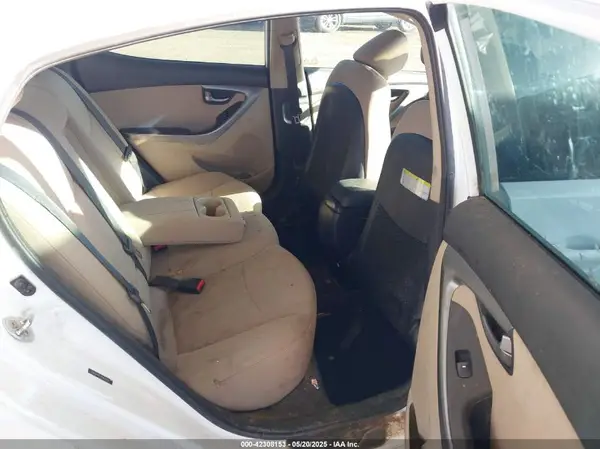 5NPDH4AE7GH691505 2016 HYUNDAI ELANTRA - Image 8