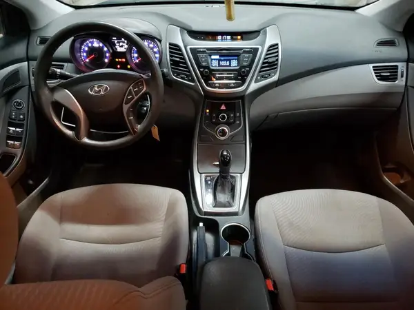5NPDH4AE7GH693190 2016 HYUNDAI ELANTRA - Image 8