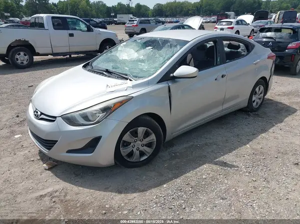 5NPDH4AE7GH694226 2016 HYUNDAI ELANTRA - Image 2