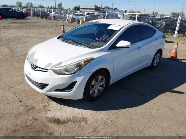 5NPDH4AE7GH694596 2016 HYUNDAI ELANTRA - Image 2