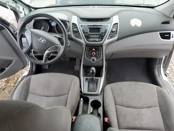 5NPDH4AE7GH694856 2016 HYUNDAI ELANTRA - Image 8