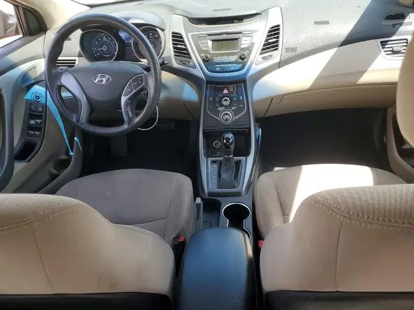 5NPDH4AE7GH694940 2016 HYUNDAI ELANTRA - Image 8