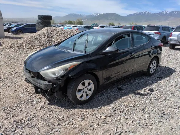 5NPDH4AE7GH695618 2016 HYUNDAI ELANTRA - Image 1