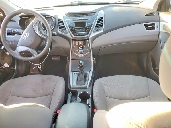 5NPDH4AE7GH695988 2016 HYUNDAI ELANTRA - Image 8