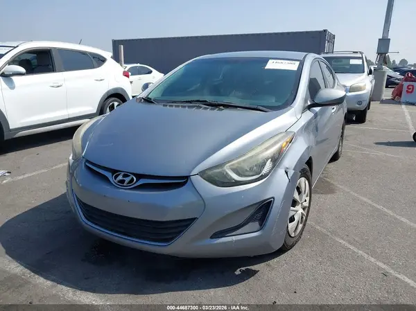 5NPDH4AE7GH695991 2016 HYUNDAI ELANTRA - Image 2
