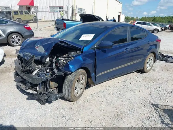 5NPDH4AE7GH696039 2016 HYUNDAI ELANTRA - Image 2