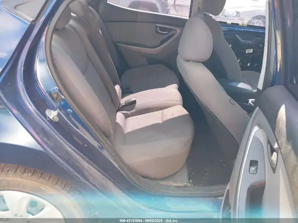 5NPDH4AE7GH696039 2016 HYUNDAI ELANTRA - Image 8
