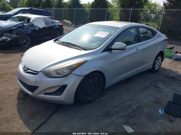 5NPDH4AE7GH696400 2016 HYUNDAI ELANTRA - Image 2