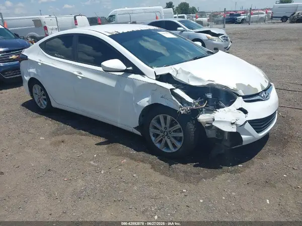 5NPDH4AE7GH698535 2016 HYUNDAI ELANTRA - Image 1