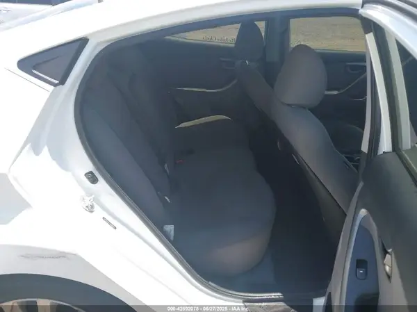 5NPDH4AE7GH698535 2016 HYUNDAI ELANTRA - Image 8