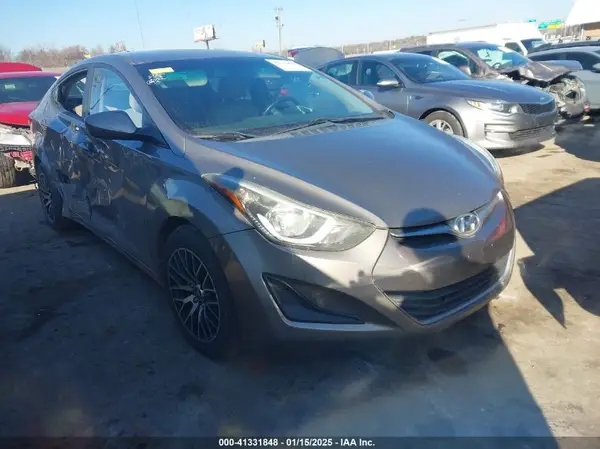 5NPDH4AE7GH699166 2016 HYUNDAI ELANTRA - Image 1