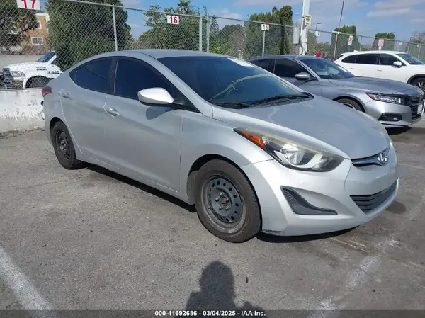 5NPDH4AE7GH699703 2016 HYUNDAI ELANTRA - Image 1