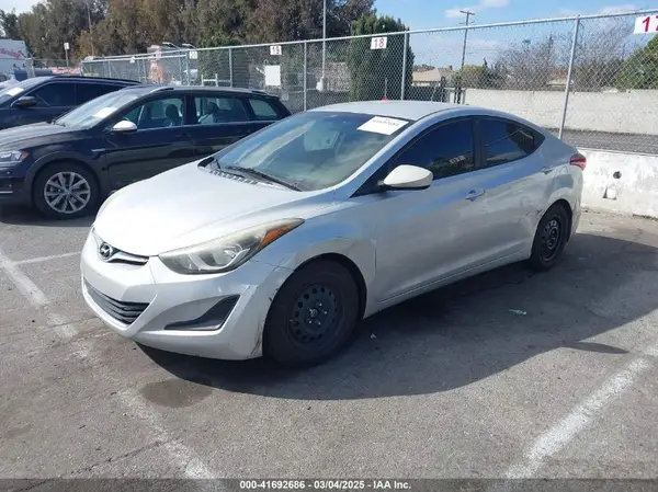 5NPDH4AE7GH699703 2016 HYUNDAI ELANTRA - Image 2