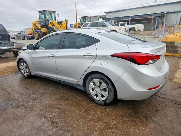5NPDH4AE7GH700557 2016 HYUNDAI ELANTRA - Image 2
