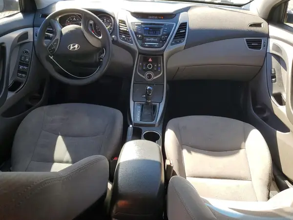5NPDH4AE7GH700638 2016 HYUNDAI ELANTRA - Image 8