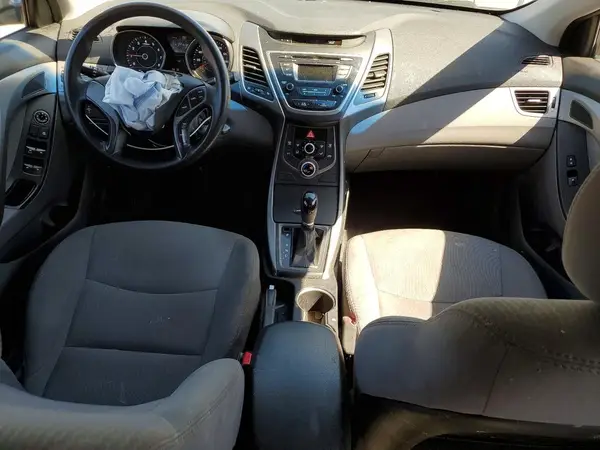 5NPDH4AE7GH700980 2016 HYUNDAI ELANTRA - Image 8