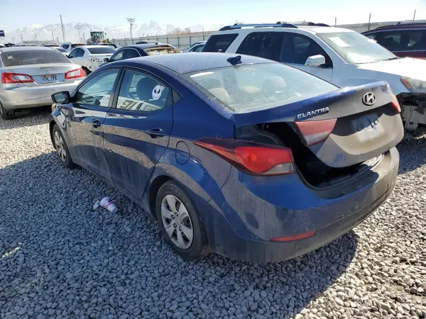 5NPDH4AE7GH701059 2016 HYUNDAI ELANTRA - Image 2