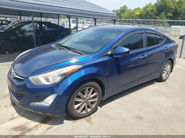 5NPDH4AE7GH703569 2016 HYUNDAI ELANTRA - Image 2
