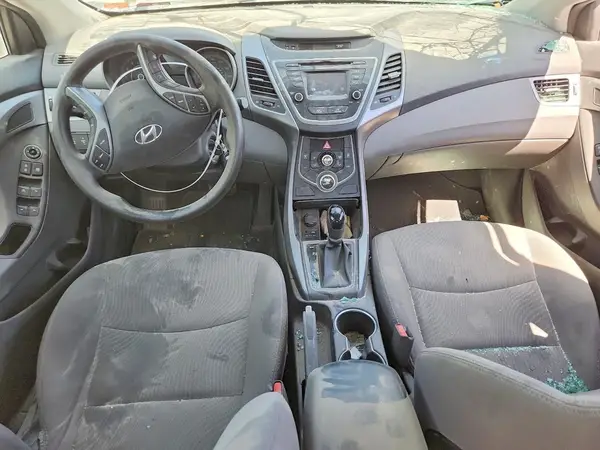 5NPDH4AE7GH704365 2016 HYUNDAI ELANTRA - Image 8